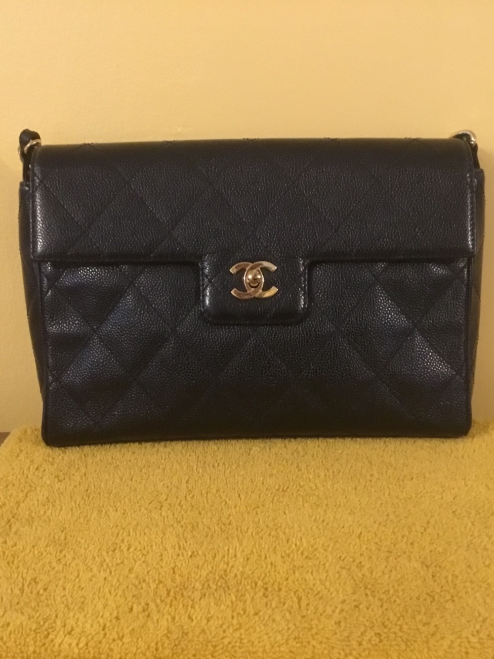 Chanel Black Bag with Gold Chain with Chanel Box - Picture 4 of 16
